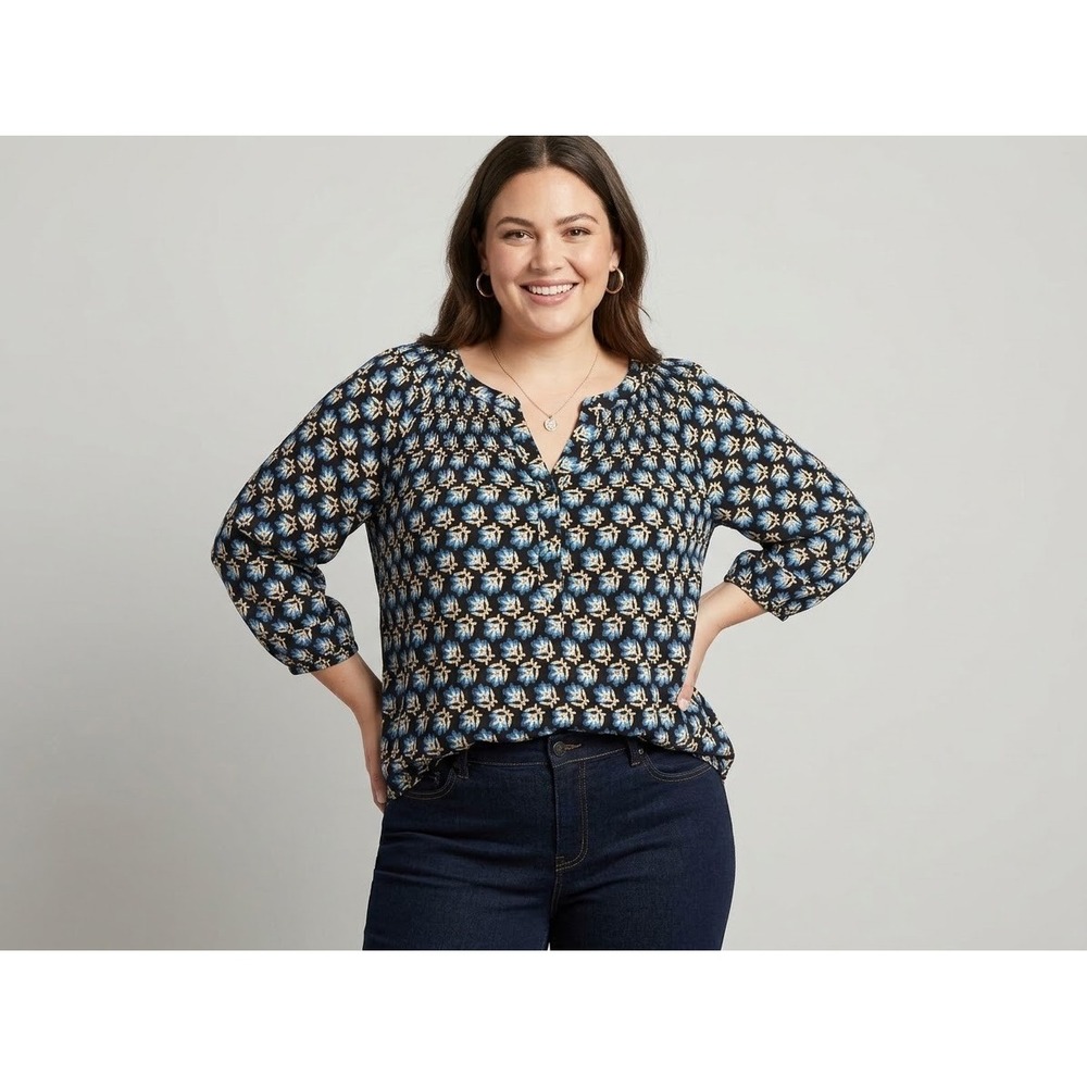 Croft & Barrow Womens 1X Black Blue Floral Smocked Rayon Blouse 3/4 Sleeve Top